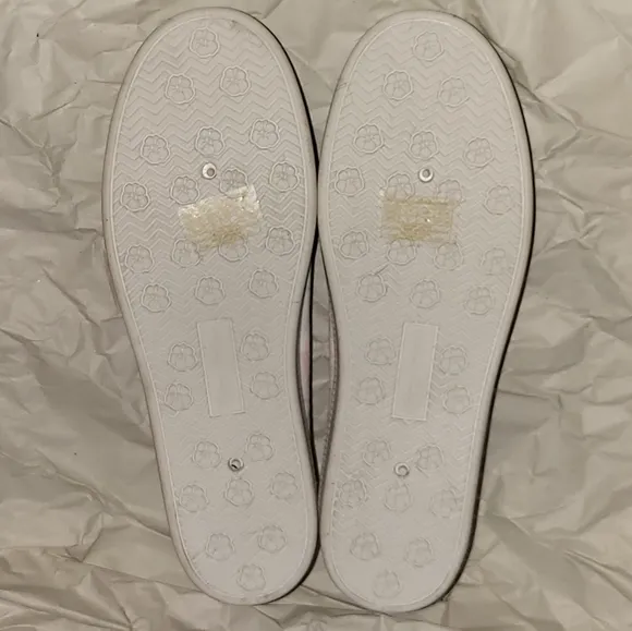 Tommy Bahama Tie Dye Shoes