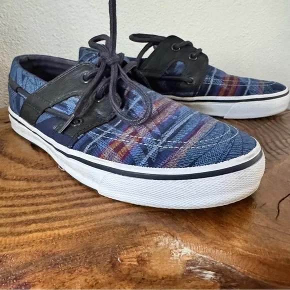 Tommy Bahama X Pendleton Stripe Breaker Lace-Up Shoes Size Very EUC 7 Mens