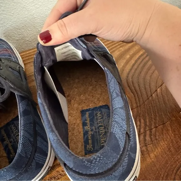 Tommy Bahama X Pendleton Stripe Breaker Lace-Up Shoes Size Very EUC 7 Mens