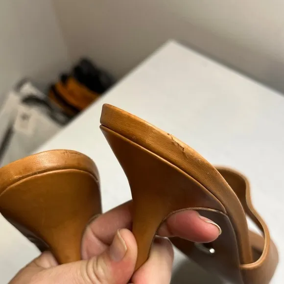 Tony Bianco Flora Mule in Tan Como Sz 8.5