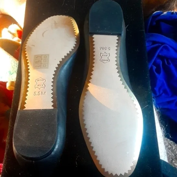 Tory Burch Black Patent Cap Shoes