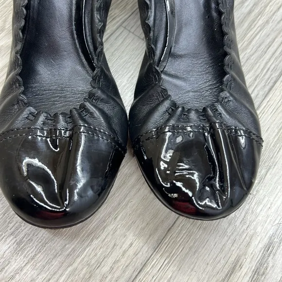 Tory Burch Black Patent Leather Aaden Mid Heel Pumps Heels