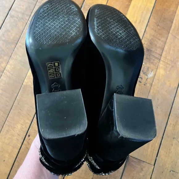 Tory Burch Josephine black velvet pumps rhinestone bow shoes