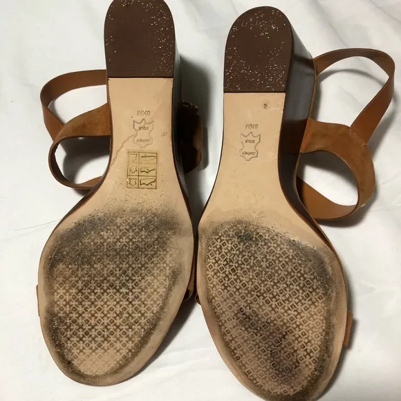 Tory Burch womens 8.5 mini Benton wedge strappy sandals cognac leather buckle