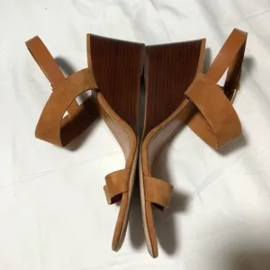 Tory Burch womens 8.5 mini Benton wedge strappy sandals cognac leather buckle