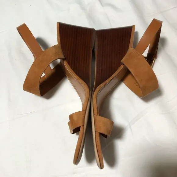 Tory Burch womens 8.5 mini Benton wedge strappy sandals cognac leather buckle