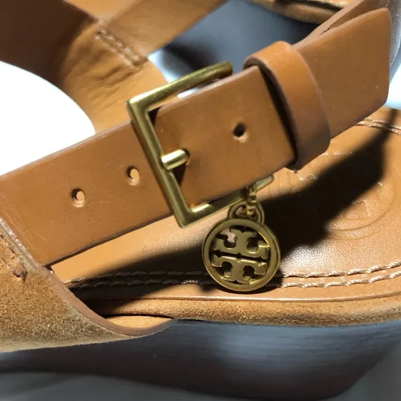Tory Burch womens 8.5 mini Benton wedge strappy sandals cognac leather buckle