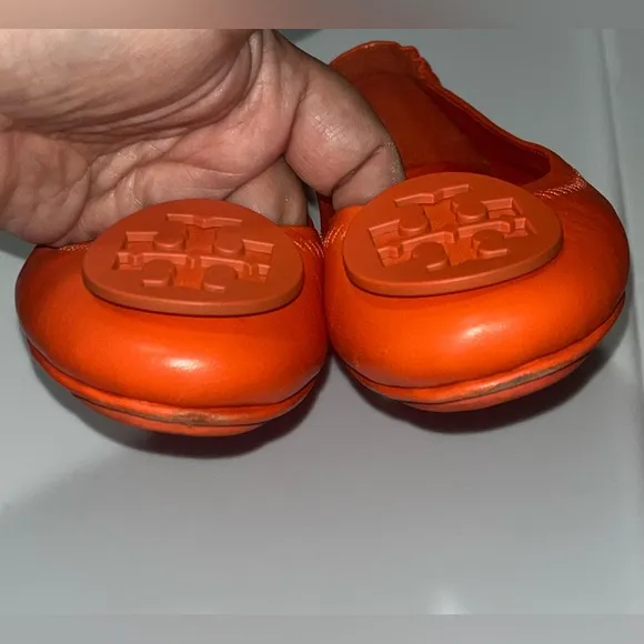 Tory Burch Women's Minnie Leather Travel Ballet Flats, Mango Sz 4.5M