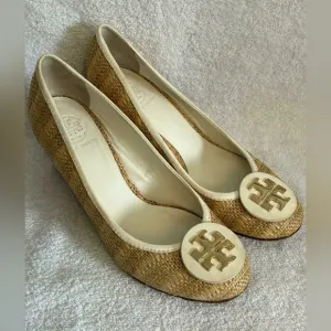 Tory Burch Women's Tan Woven Flats