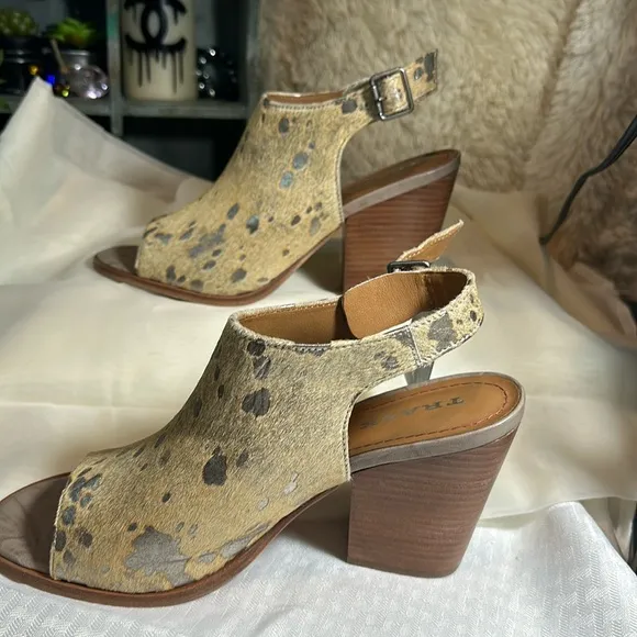 Trask Brand “Parker” shoes heels sandals leopard open toe 10M NIB silver