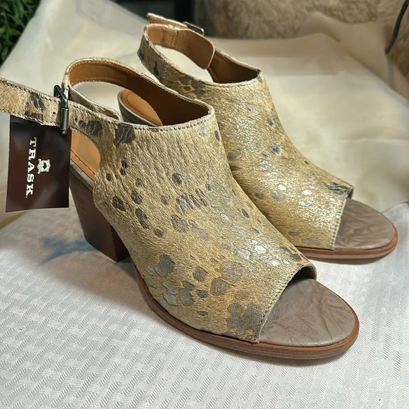 Trask Brand “Parker” shoes heels sandals leopard open toe 10M NIB silver