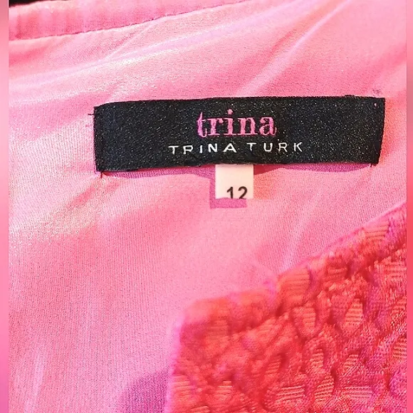 TRINA TURK Laguna Ruffle Bell Sleeve Shift Dress EUC