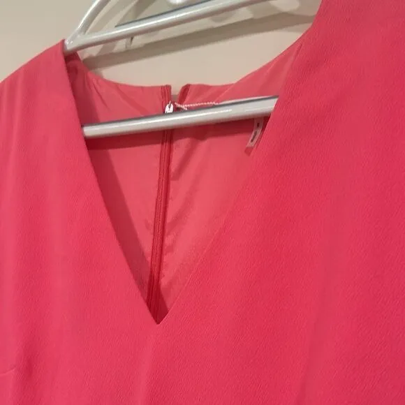 Trina Turk Surprising Bell-sleeve Crepe Shift Dress in Venus Pink. Sz 8