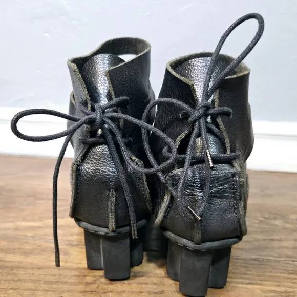 Trippen Elegant Black Leather Ankle Boots Size 9