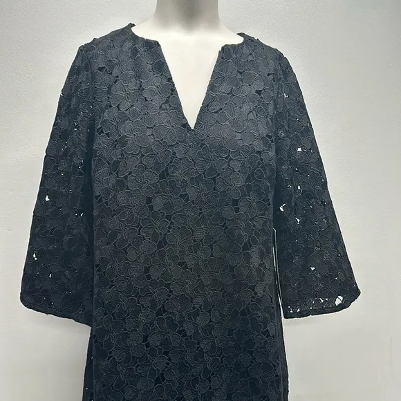 Tuckernuck Jamie Dress Midi Kaftan Shift V-Neck Floral Lace Eyelet Black New XS