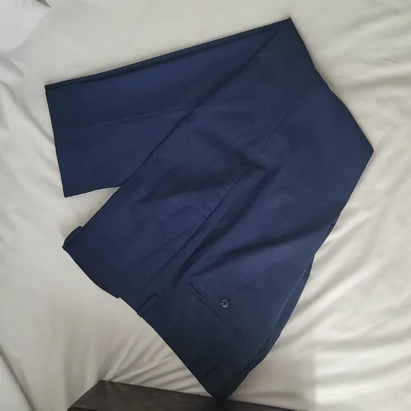 Two Piece Men's Suit w/ Dress Shirt