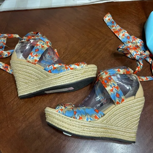 UGG® Lucianna 1000695 Open Toe Espardrille Wedge Heel Leather Sandals Sz 9.5