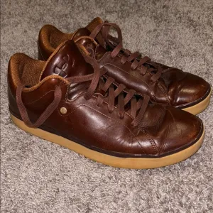 Under Armour‎ man made upper leather 11.5 men’s tie shoes brown