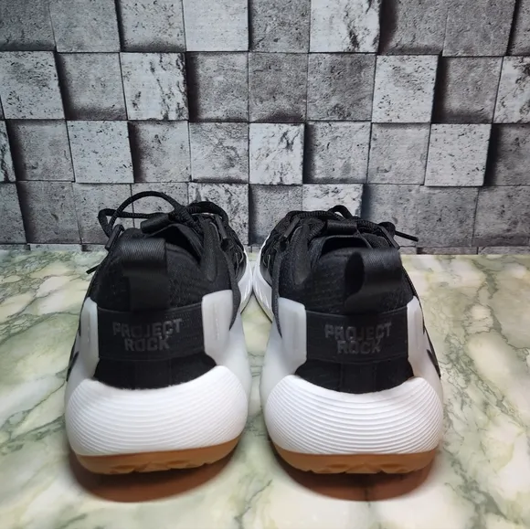 Under Armour Project Rock 6 Black Gum HOVR GS Size 6Y
