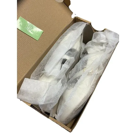 Utopia Girl's Dress Shoes - NEW IN BOX