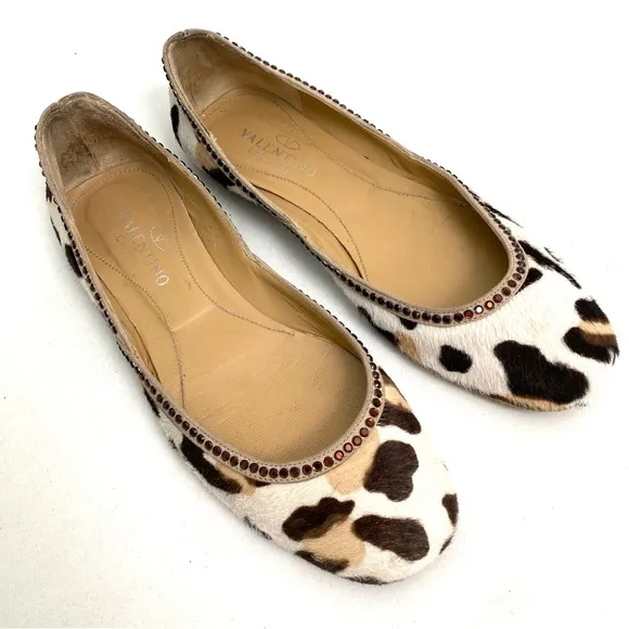 Valentino Garavani Calf Hair Animal Print Flats 7 / 37 Womens Slip On Shoes