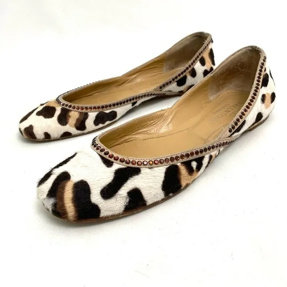 Valentino Garavani Calf Hair Animal Print Flats 7 / 37 Womens Slip On Shoes