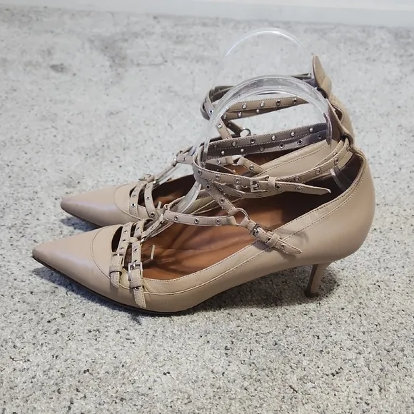 Valentino Garavani Pumps Love Latch Pointy Toe Pump Shoes 38.5 Gladiator Nude