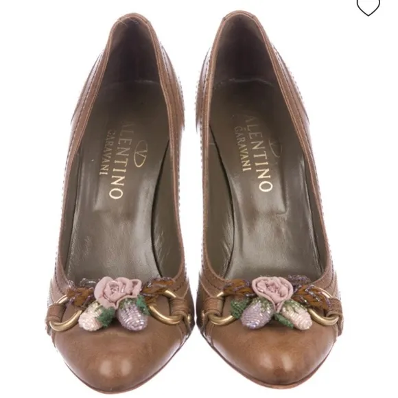 Valentino Garavani Pumps Vintage Classic Shoes