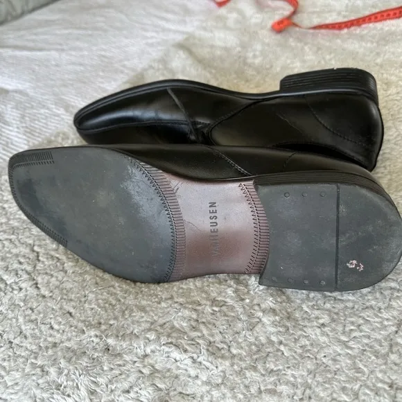 Van Heusen “Anthony” Men’s dress shoes 10M