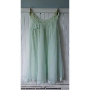 Vanity Fair Babydoll Nightie Nightgown Shorty Green Sheer Doris Day‎ Medium VTG