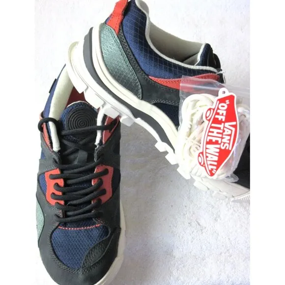 Vans Men's AMZN Trailhead shoes Geo 2 Dress Blues Marshmallow Size 9 NIB
