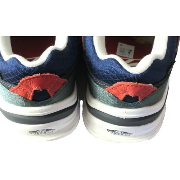 Vans Men's AMZN Trailhead shoes Geo 2 Dress Blues Marshmallow Size 9 NIB