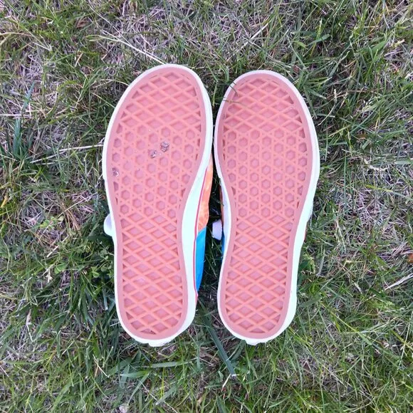 Vans Off The Wall Tie-Dye Kids Shoes NWOT Size 1