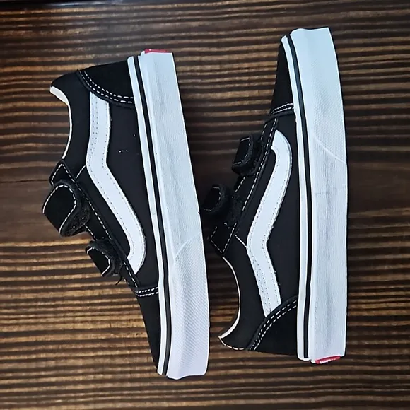 VANS VELCRO SHOES