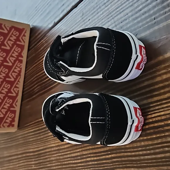 VANS VELCRO SHOES
