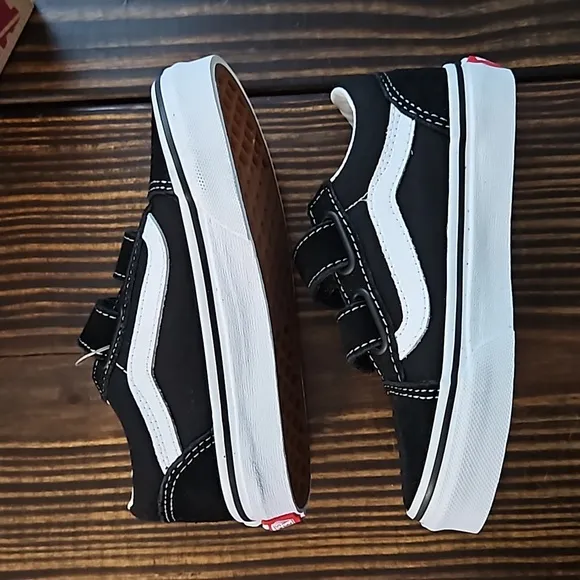 VANS VELCRO SHOES