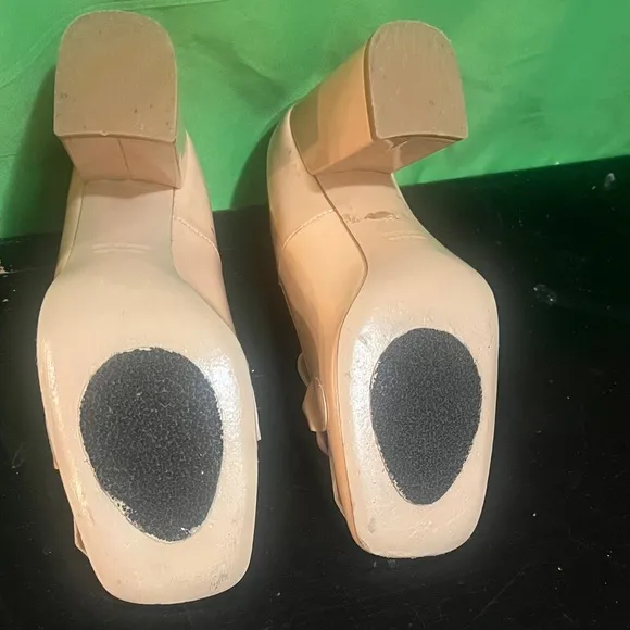Vera Pelle Bianca DI Chunky Heel Pumps Sz (38) 8