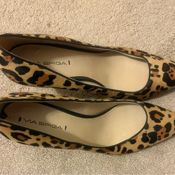 Via Spiga Brown and Black Heels with Pointed Toe