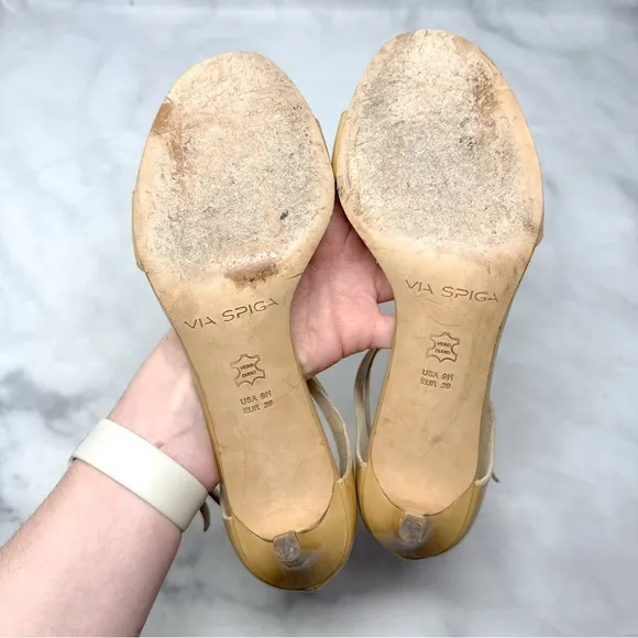 Via Spiga Leesa Patent Leather Strappy Low Midi Kitten Sandal Heels Sexy Nude 9