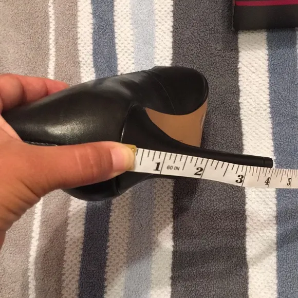 Vince Camuto  Black Shoes!