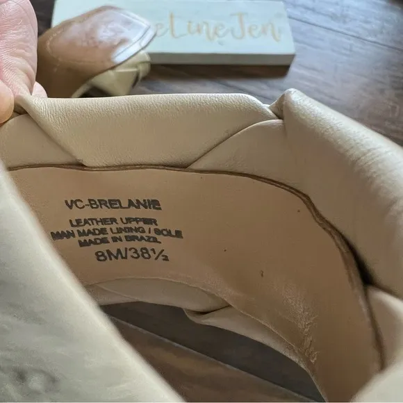 Vince Camuto Brelanie Cream Heeled Sandals NWOT