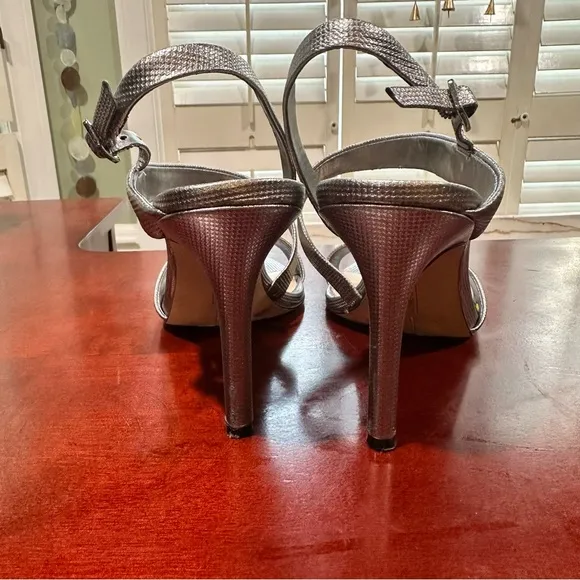 Vince Camuto Costina Embossed Metallic Leather Sandal Heels Size 8