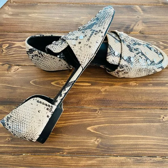 Vince Camuto NEW Wenerly Leather Snake Skin Print Studded Flats Size 10