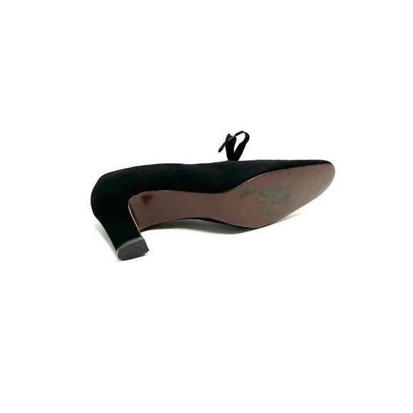 Vintage 1950s black suede lace up pumps