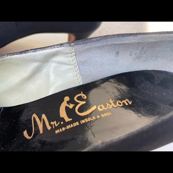 Vintage 1960s elegant black fabric pumps shoes heel rhinestones Mr Easton sz 7N