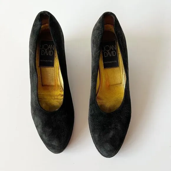 Vintage avant garde black suede leather kitten heel pumps Size 8.5 artsy Italian