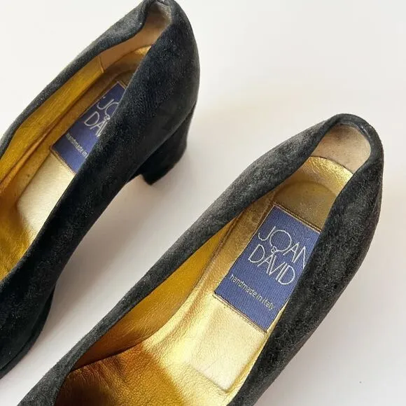 Vintage avant garde black suede leather kitten heel pumps Size 8.5 artsy Italian