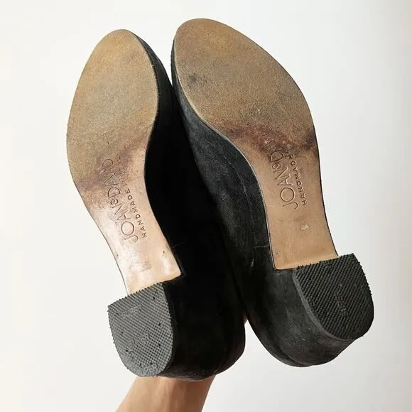 Vintage avant garde black suede leather kitten heel pumps Size 8.5 artsy Italian