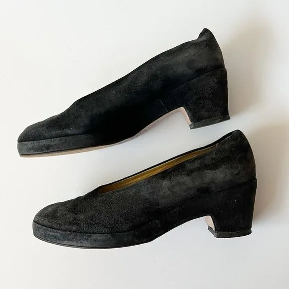 Vintage avant garde black suede leather kitten heel pumps Size 8.5 artsy Italian