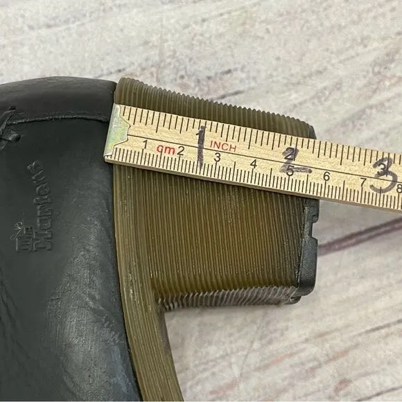 Vintage Dr. Martens Women's Dana Leather Pumps Lug Sole Black Size 10